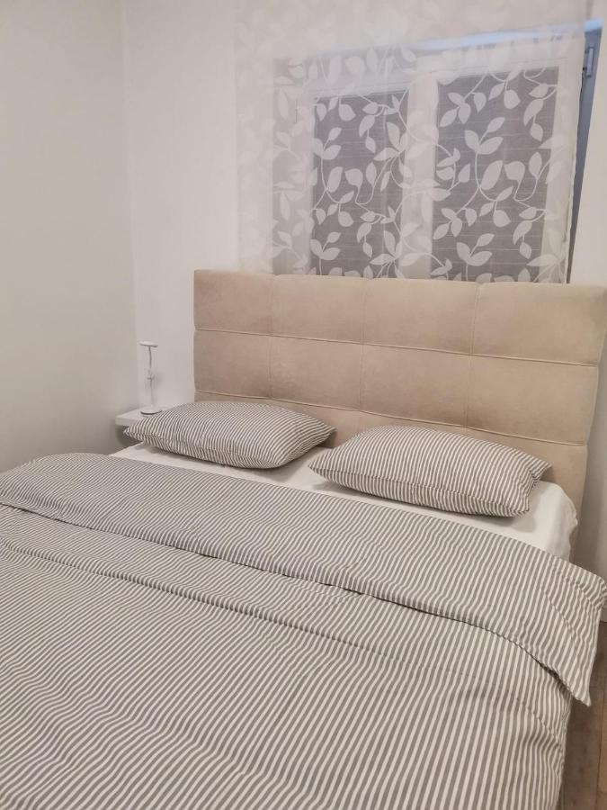 Studio Apartment "Brigita",Parking With Gate Rijeka Extérieur photo